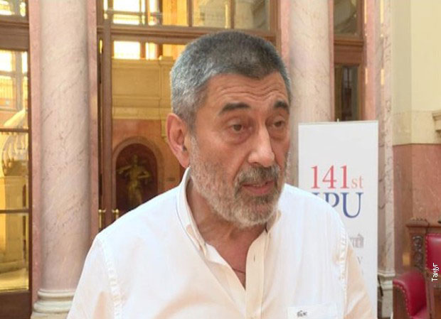 Нема професора за вечите